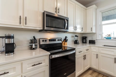 Seas the Day Kitchen Stove