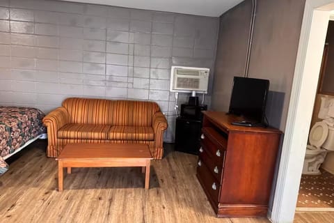 Bedroom. Interior and views may vary based on location and availability