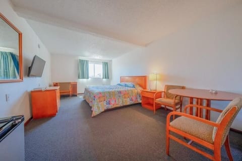 Bedroom. Interior and views may vary based on location and availability.