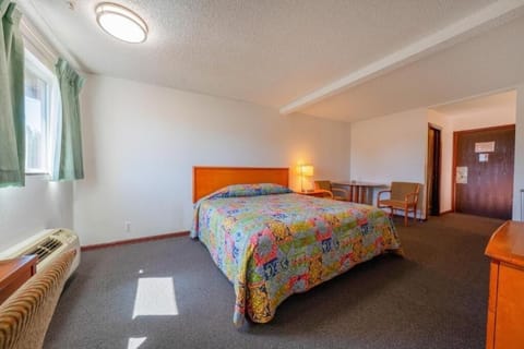 Bedroom. Interior and views may vary based on location and availability.