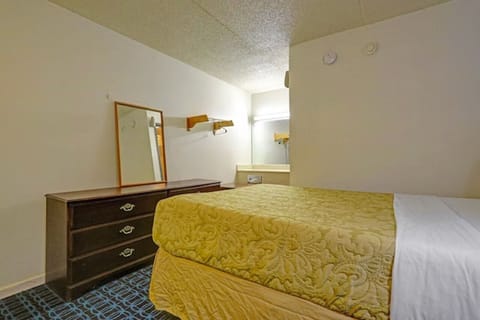 Bedroom. Interior and views may vary based on location and availability