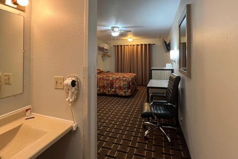 Bedroom. Interior and views may vary based on location and availability