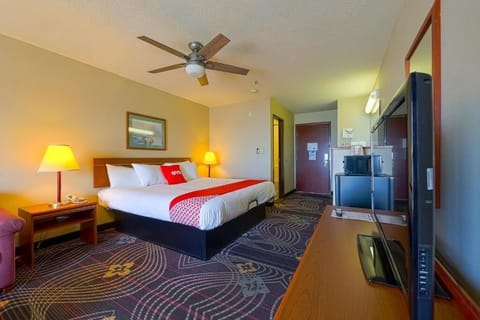 Bedroom. Interior and views may vary based on location and availability.