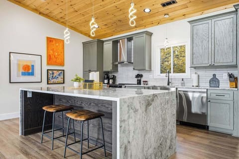 Chef’s playground unlocked! Whip up gourmet meals, midnight snacks, or just admire how effortlessly stylish your cooking space can be. Bonus: no judging if cereal counts as dinner.