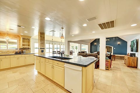 12966isgKVLwxS-20210404231427