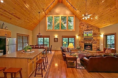 911T5mfvUXc2b-20210426185152