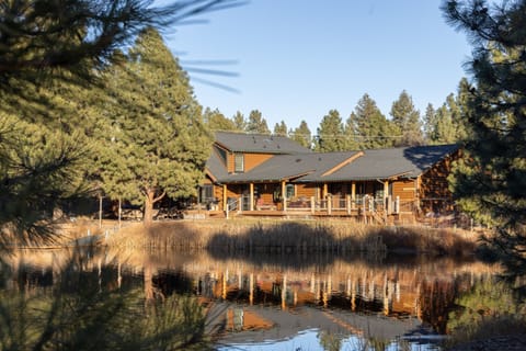 Beautiful shot of the lodge from the 1km walking path which goes around the lake