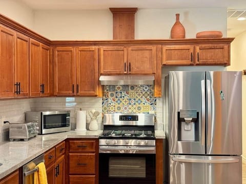 Stainless steel appliances for your cooking needs