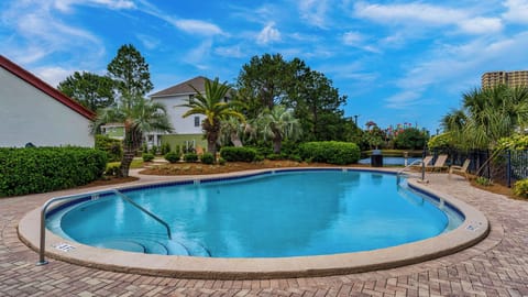 St Thomas Square Amenities