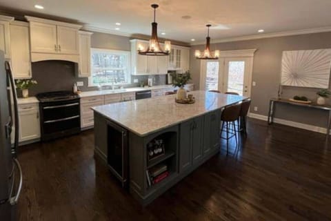 Functional kitchen and dining space with a comfortable layout