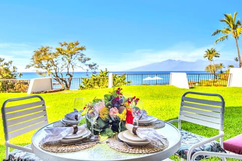 Set the table outdoors and enjoy island breezes and stunning ocean views NAP-B42