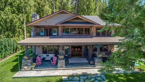 Back of house, large patio, perfect for large families 