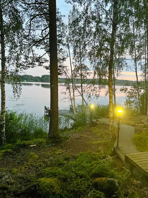 Experience pure tranquility by the water – our private dock offers breathtaking views and the perfect spot for sunset watching.