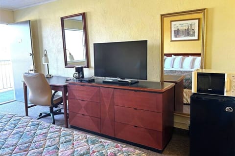 Bedroom. Interior and views may vary based on location and availability