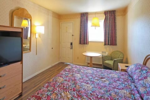 Bedroom. Interior and views may vary based on location and availability