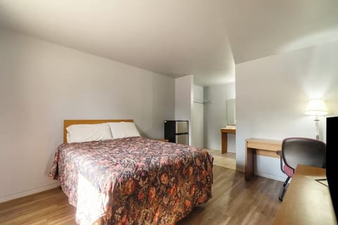 Bedroom. Interior and views may vary based on location and availability