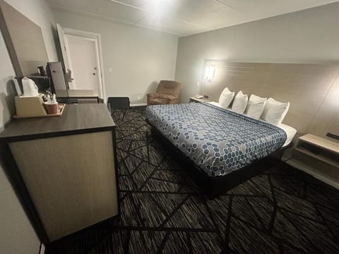 Bedroom. Interior and views may vary based on location and availability.