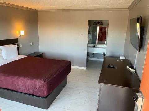 Bedroom. Interior and views may vary based on location and availability.