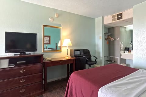 Bedroom. Interior and views may vary based on location and availability