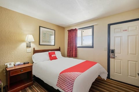Bedroom. Interior and views may vary based on location and availability