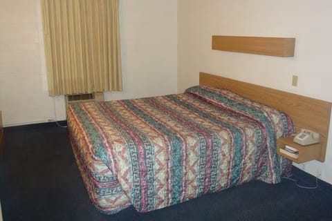 Bedroom. Interior and views may vary based on location and availability.