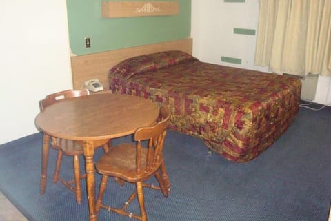 Bedroom. Interior and views may vary based on location and availability.