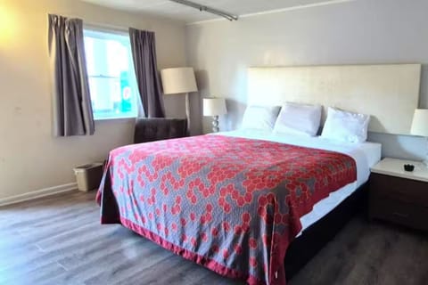 Bedroom. Interior and views may vary based on location and availability