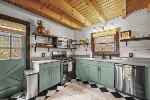 Cook or dine out at the many amazing restaurants in the area 