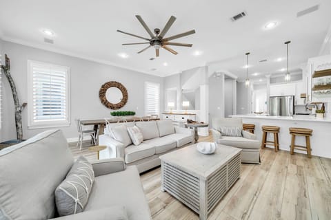 Seamless open floor living and dining space.