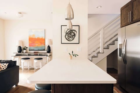 Kitchen island with bar-style chair seating