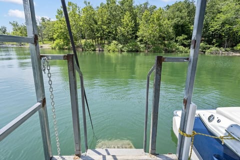 Bar20M20dock20swimming20ladder