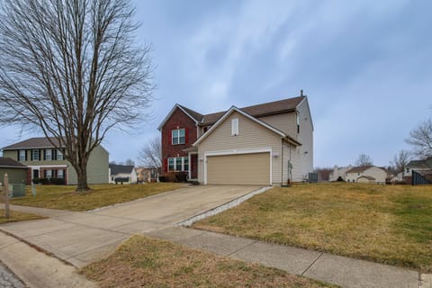 Parking | Garage (1 Vehicle) | Driveway (2 Vehicles) | Street Parking