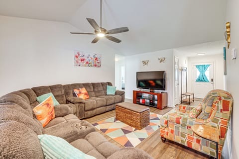 Fountain Inn Vacation Rental | 3BR | 2BA | 1,400 Sq Ft