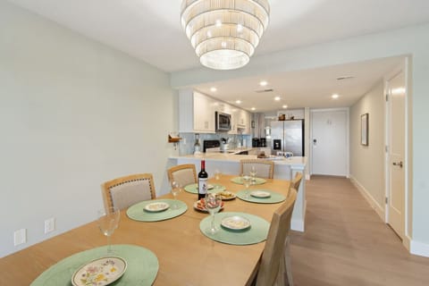 Spacious Dining Area