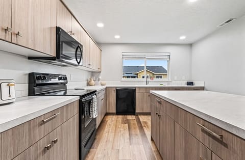 Well-equipped kitchen