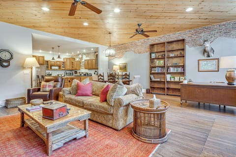 Saluda Vacation Rental | 3BR | 3BA | 2,800 Sq Ft