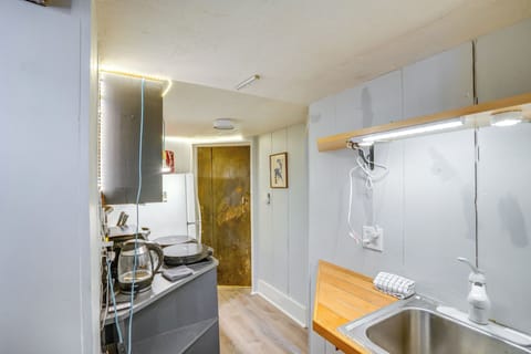 Kitchenette | Main Level