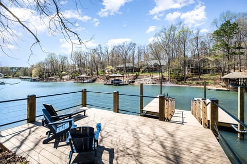 Welcome to Heron's Hideaway. Enjoy sitting on the dock to catch some rays, enjoy happy hour or watch the kiddos jump off the dock!