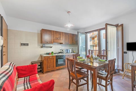 Kitchen and dining area