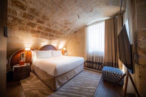 IMG_4804-Enhanced-NR_Easy-Resize.com