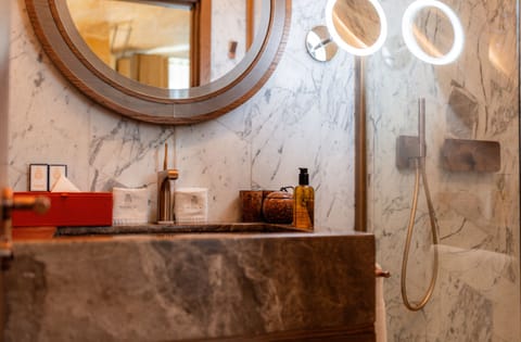 IMG_4827_Easy-Resize.com