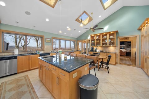 Spacious Kitchen