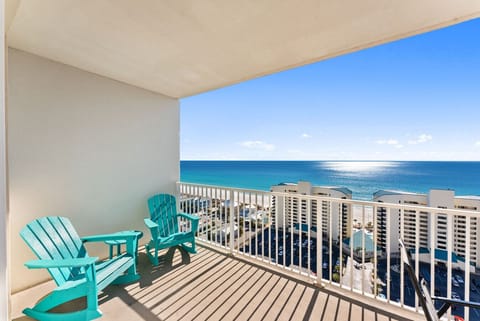 Ocean View, Private Balcony with Ample Seating