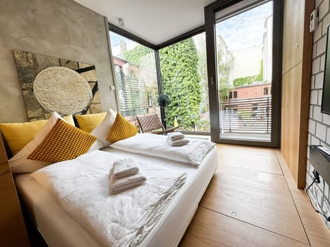 Please notice the big corner window of this apartment