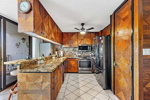 Fully equipped kitchen with stainless steel appliances