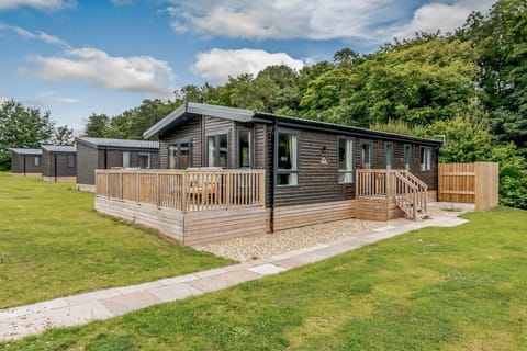 Elsham Lodge