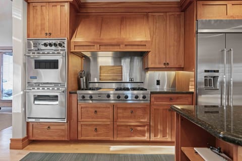 Indoors, Kitchen, Appliance, Microwave, Oven