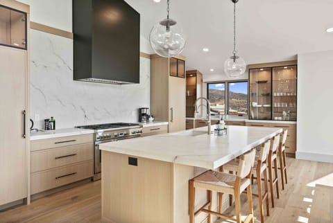 Indoors, Kitchen, Kitchen Island, Sink, Cooktop