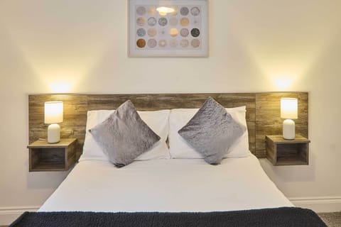 Tower Suite, Blackpool - Host & Stay