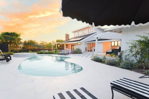 Relax poolside and swim in the saltwater pool or soak in the spa. Very quiet and private.